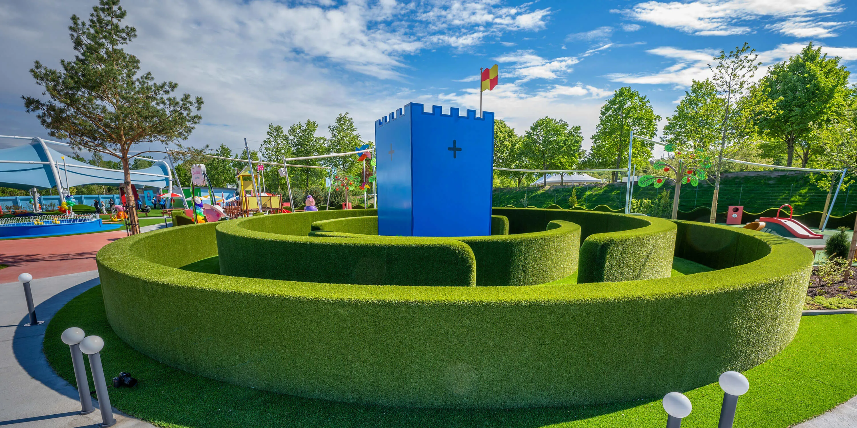 Peppa Pig Park George's Fort Labyrinth